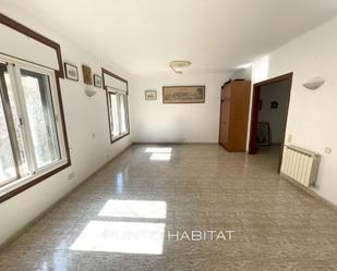 Sala d'estar de Pis en venda en  Barcelona Capital amb Calefacció i Balcó
