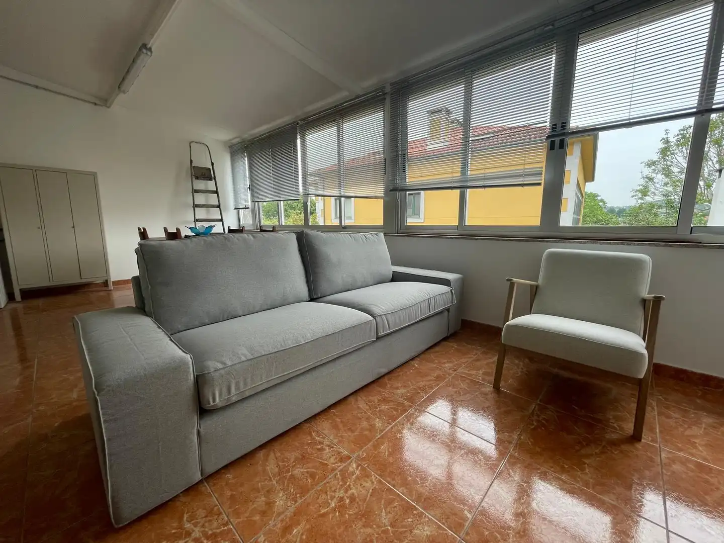 Living room of Flat for rent in Ferrol  with Heating, Terrace and Furnished