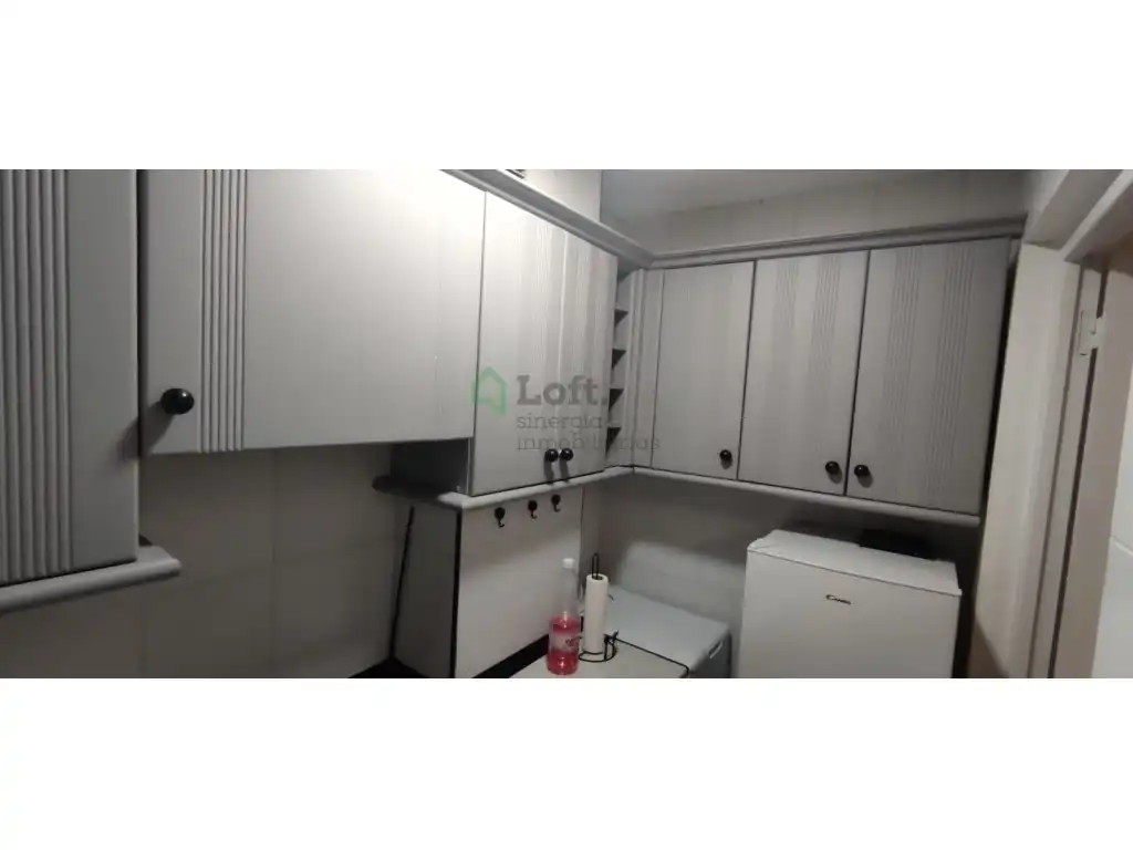 Cuina de Apartament de lloguer en Badajoz amb Aire condicionat, Moblat i Rentadora