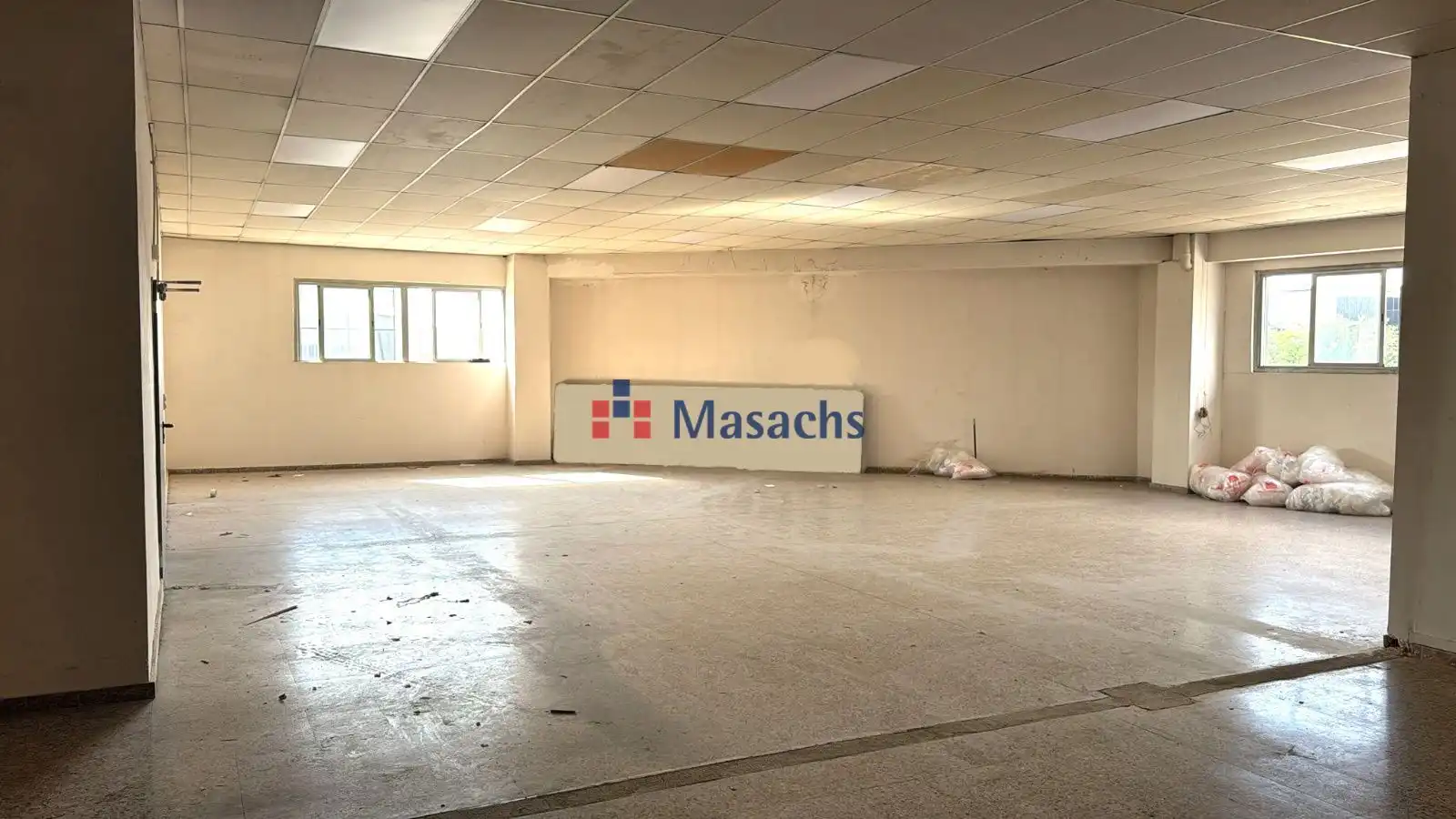 Office space to rent in Almeda - El Corte Inglés