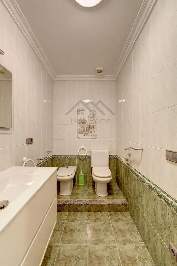 Baño de Finca rústica en venta en La Pobla de Vallbona con Trastero