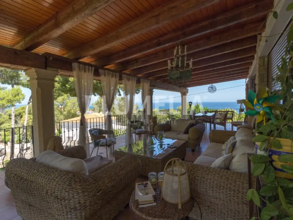 Houses for sale in Las Rotas / Les Rotes