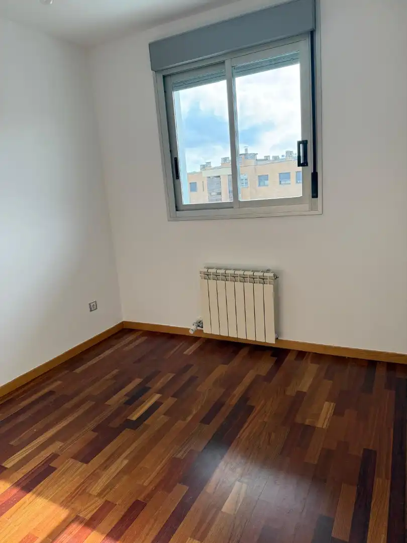 Schlafzimmer von Dachboden zur Miete in Cuarte de Huerva mit Klimaanlage, Heizung und Parkett