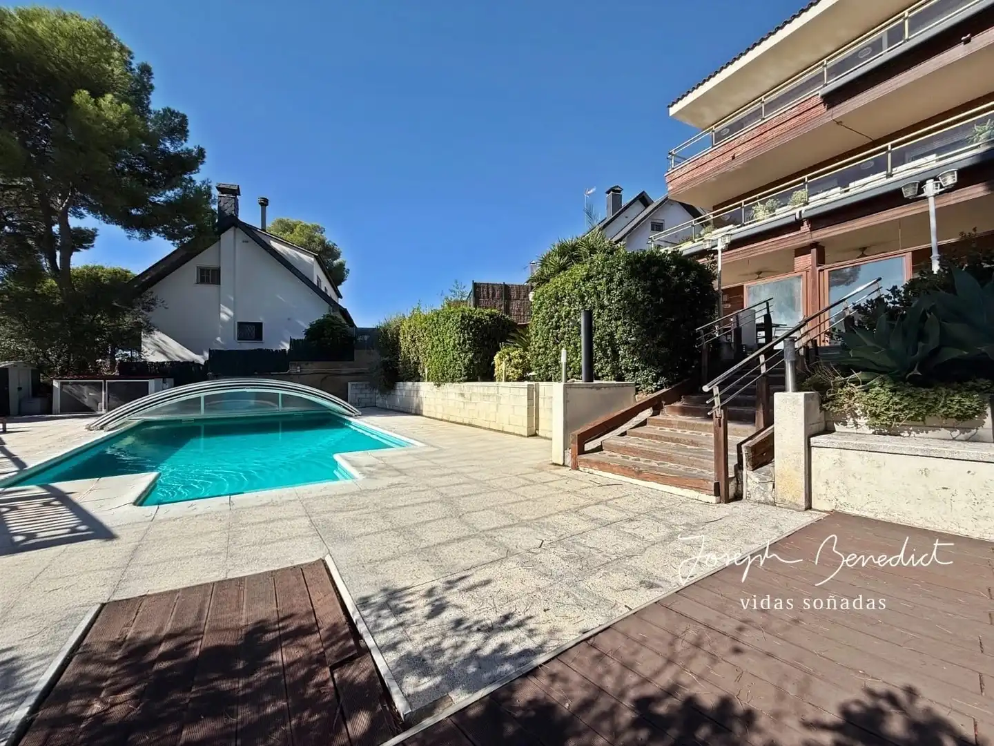 Swimming pool of Houses for sale in Castelldefels  with Air Conditioner, Heating and Private garden