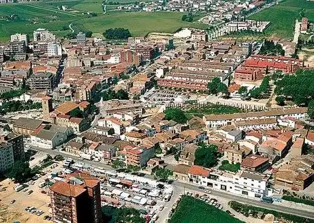 Vista exterior de Casa adosada en venda en Parets del Vallès amb Aire condicionat, Calefacció i Terrassa
