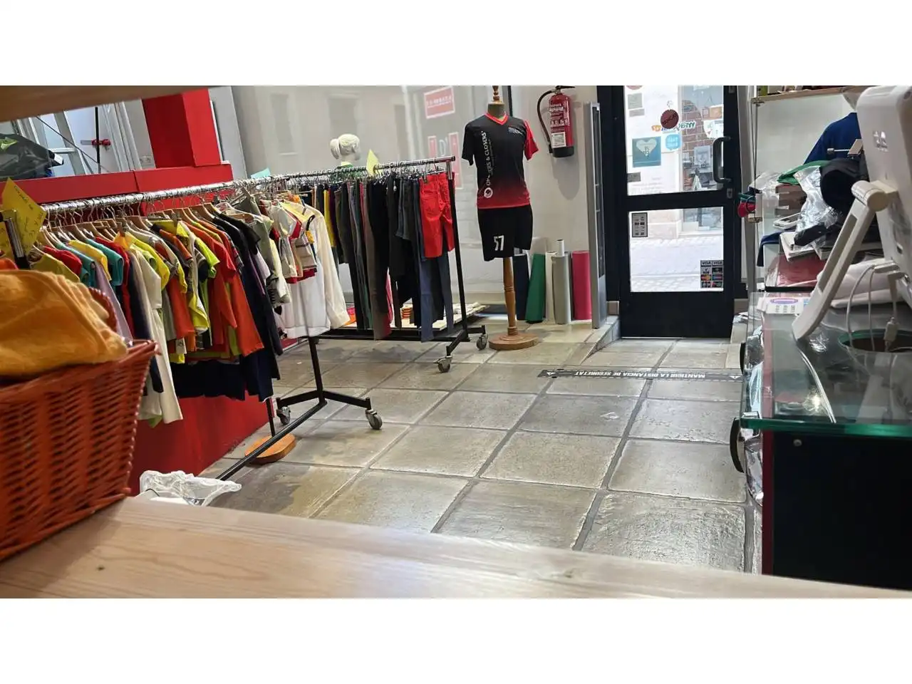 Local en venda en Igualada amb Aire condicionat