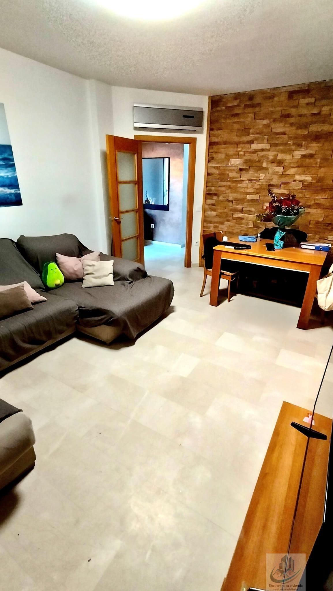 Sala de estar de Dúplex en venta en Chiclana de la Frontera con Aire acondicionado, Terraza y Trastero