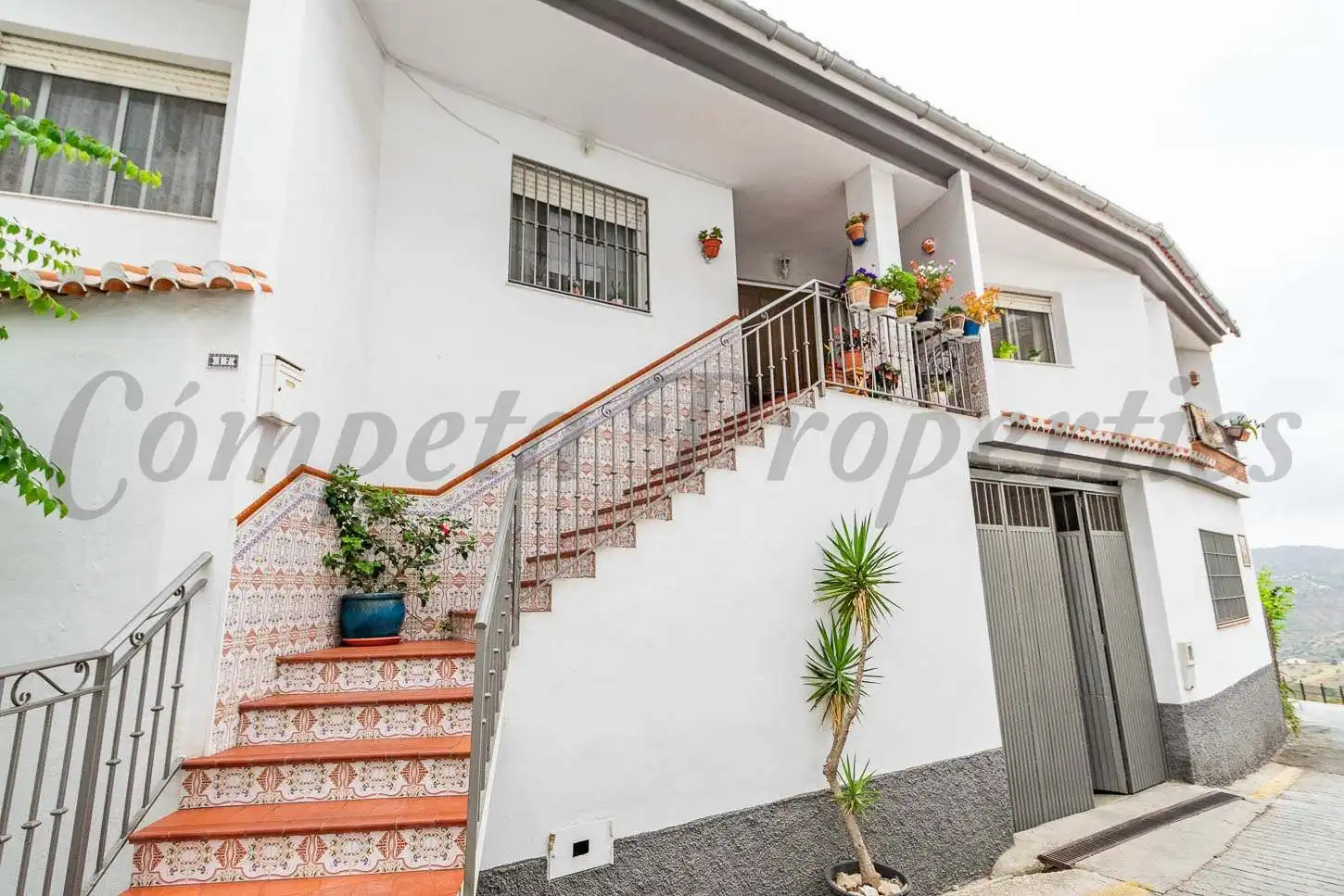 Casa con terrazza in vendita a Cómpeta