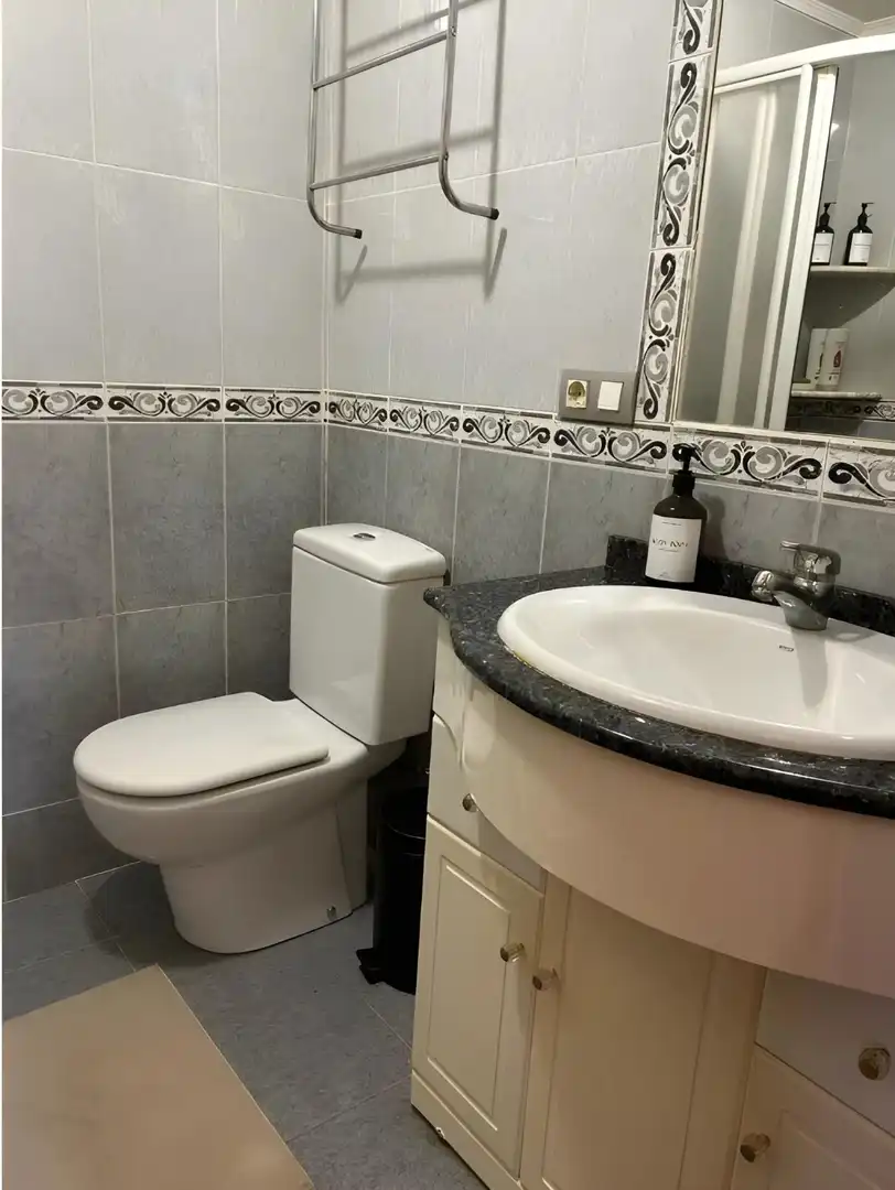 Flat for rent in Calle FRAY JUAN SANCHEZ COTAN, Cartuja