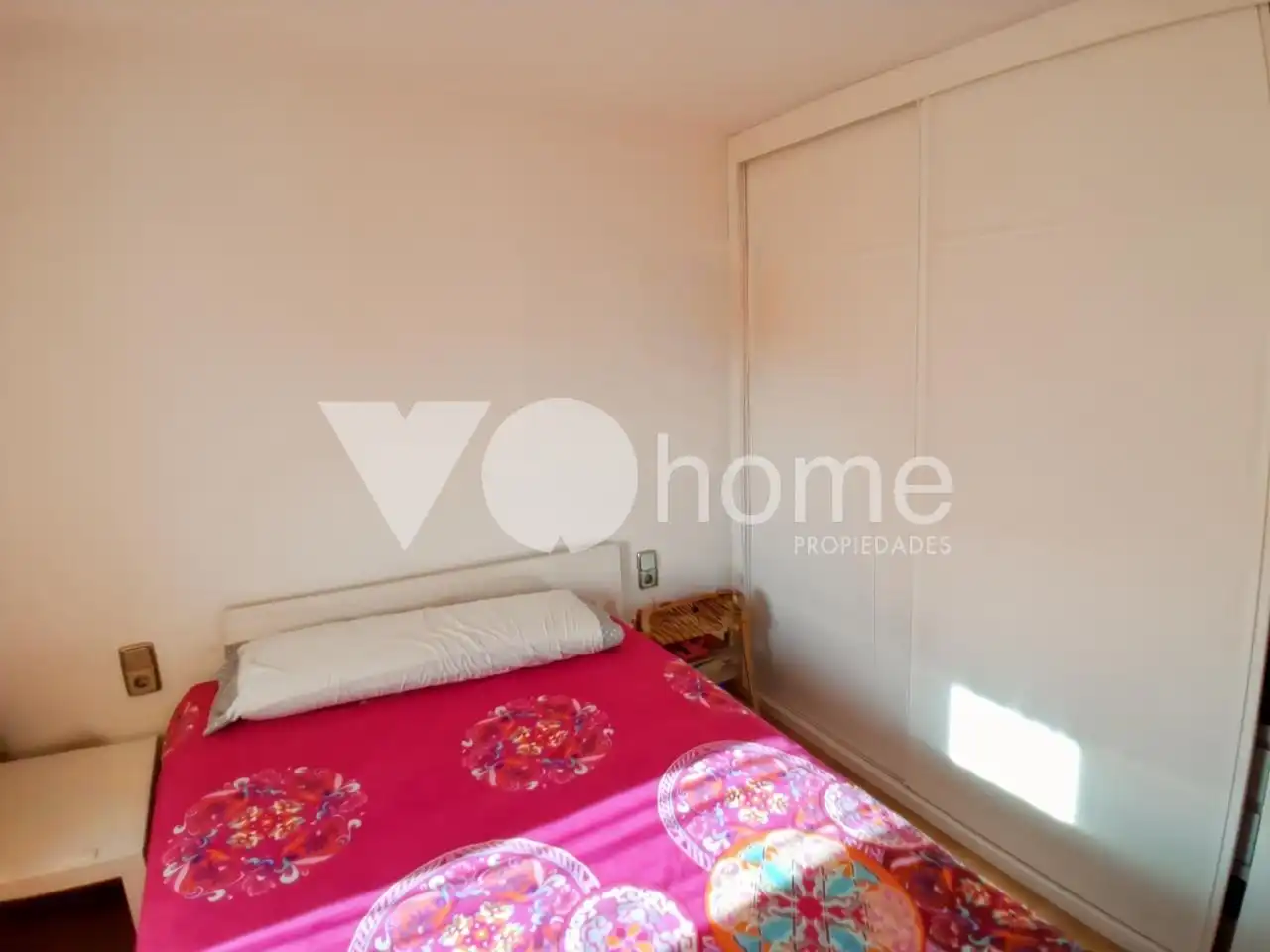 Bedroom of Flat for sale in Madrid  with Air Conditioner and Heating