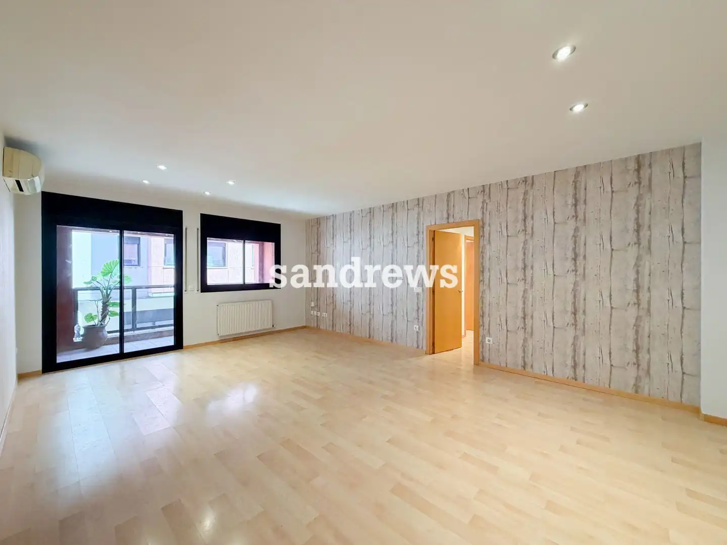 Flat for sale in Figueres  with Air Conditioner, Heating and Storage room