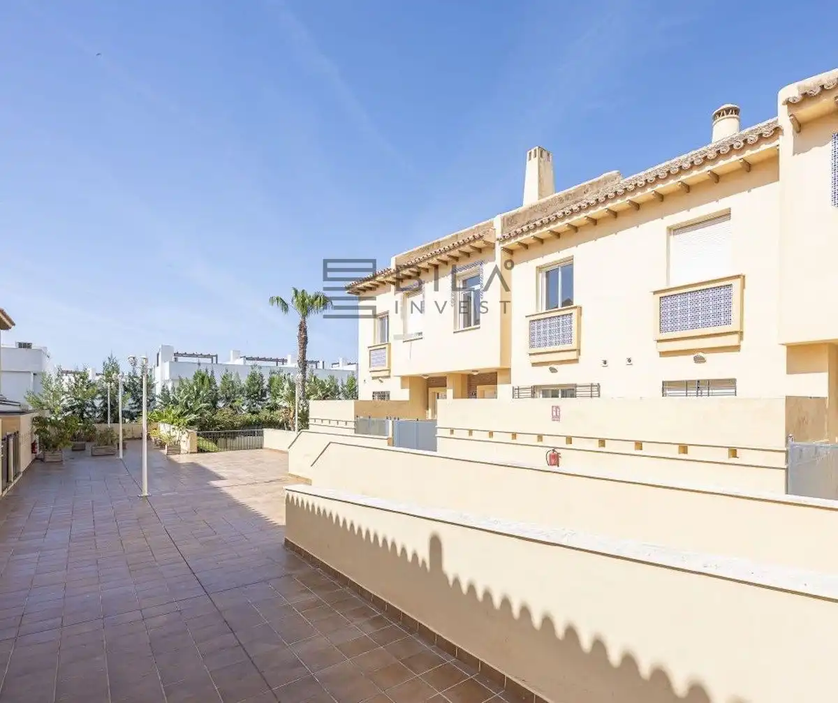 Adosado con piscina en venta en Urb. Adarves de Calypso, imagen 28