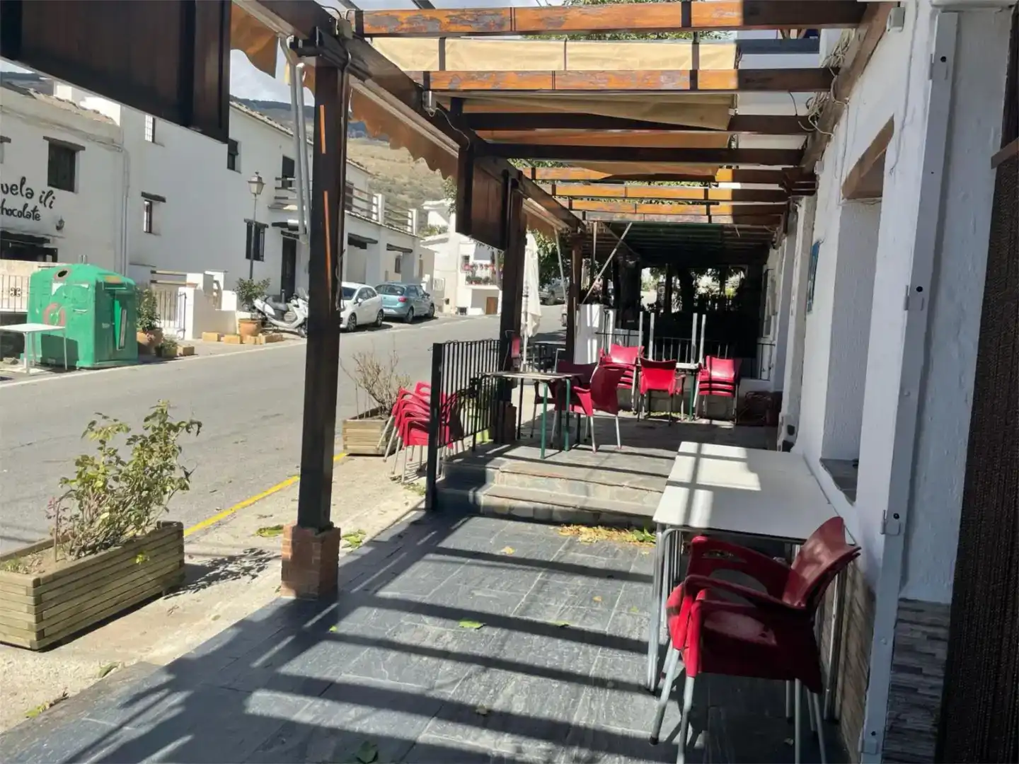 Commercial properties for rent in Capileira  with Furnished
