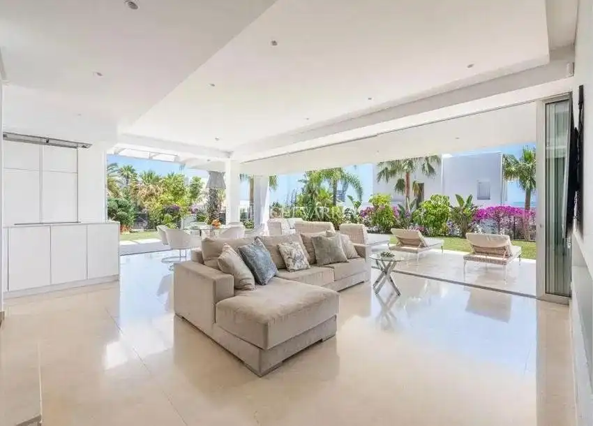 Sala de estar de Casa o chalet en venta en Marbella con Jardín privado, Terraza y Trastero