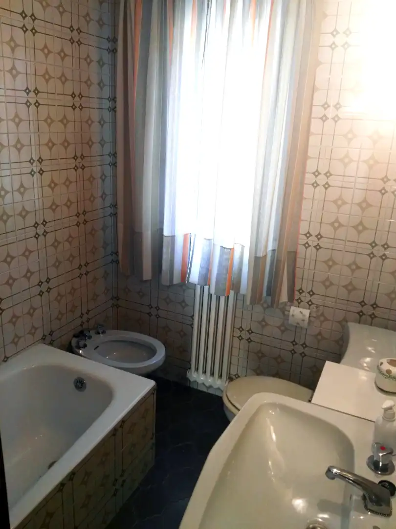 Bathroom of Houses for sale in Valle de Sedano  with Heating, Private garden and Parquet flooring