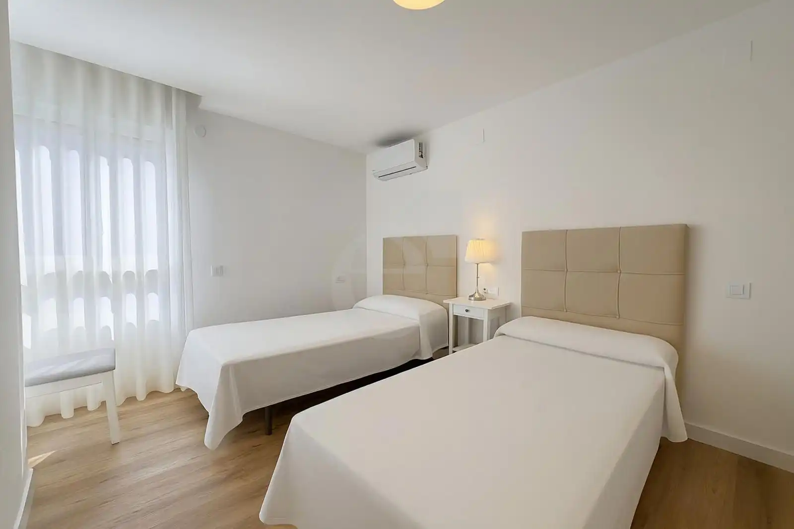 Habitación de Piso en venta en Valencia con Aire acondicionado y Calefacción