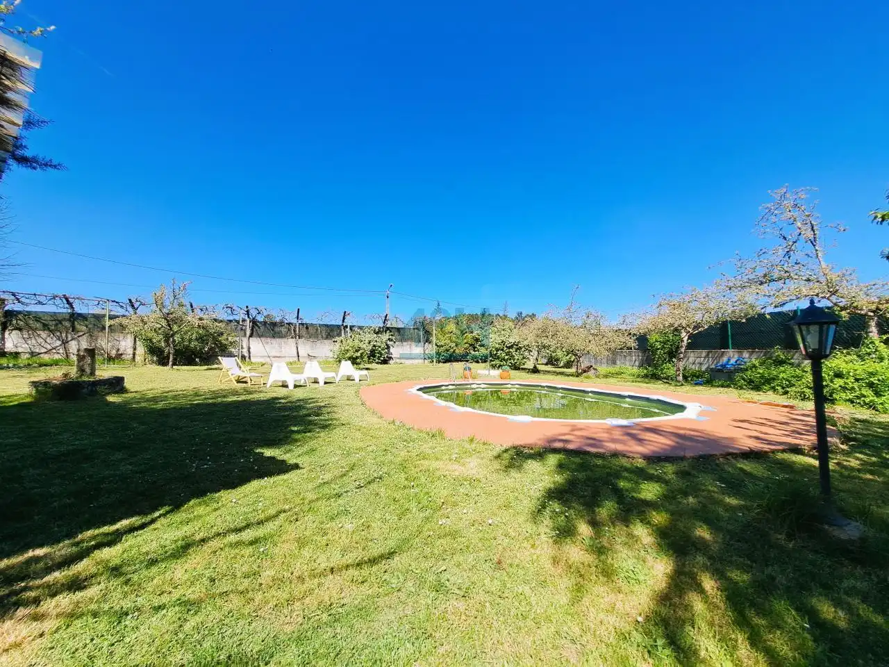 Piscina de Casa o xalet en venda en San Cibrao das Viñas amb Calefacció, Jardí privat i Terrassa