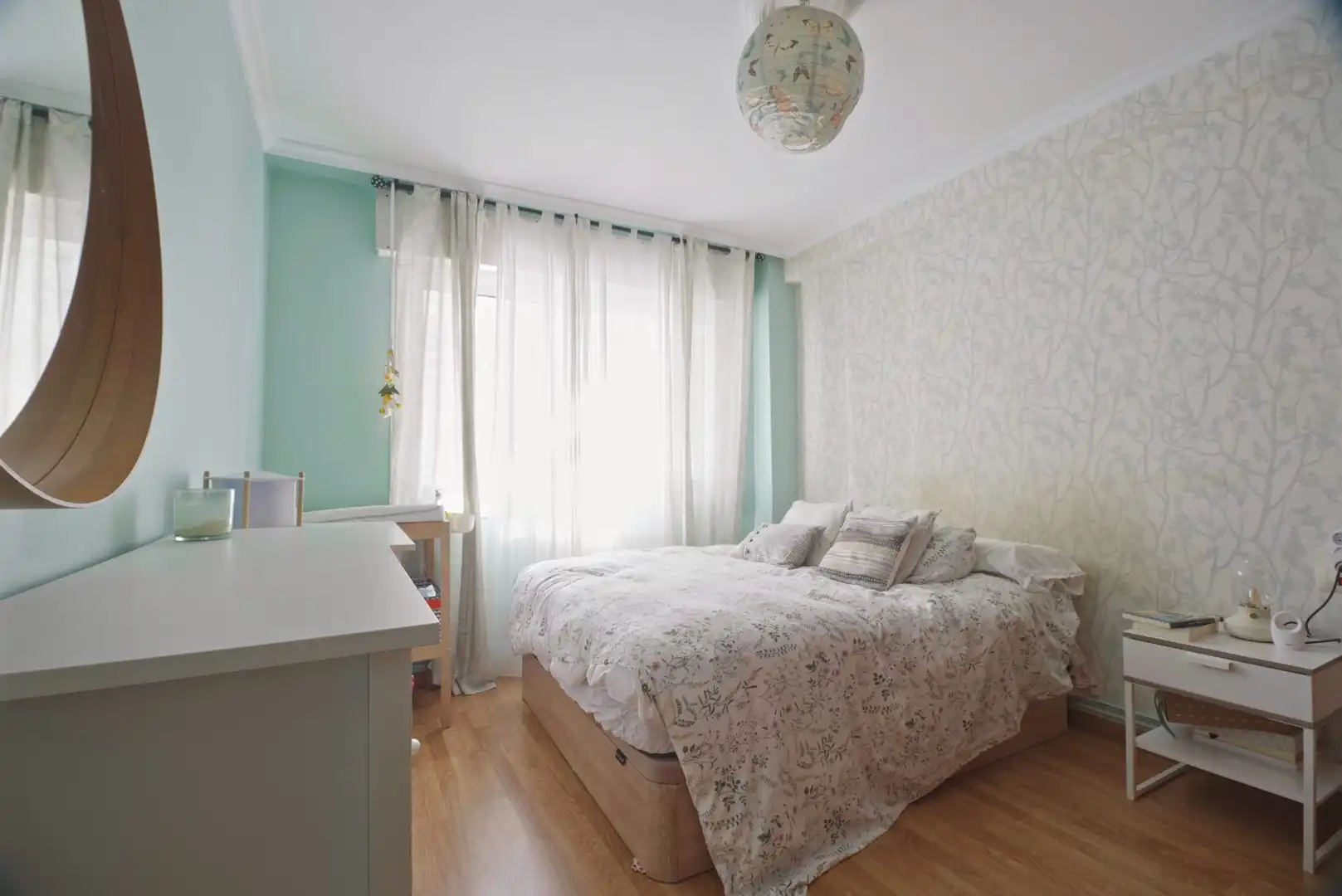 Habitación de Piso en venta en Vigo  con Calefacción, Parquet y Terraza