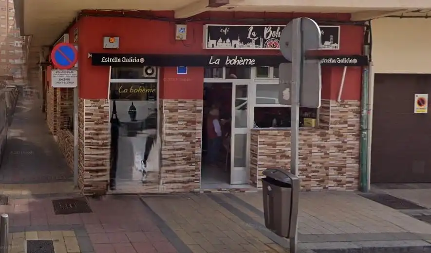Local de lloguer a Calle de Joaquín María Jalón, La Rubia