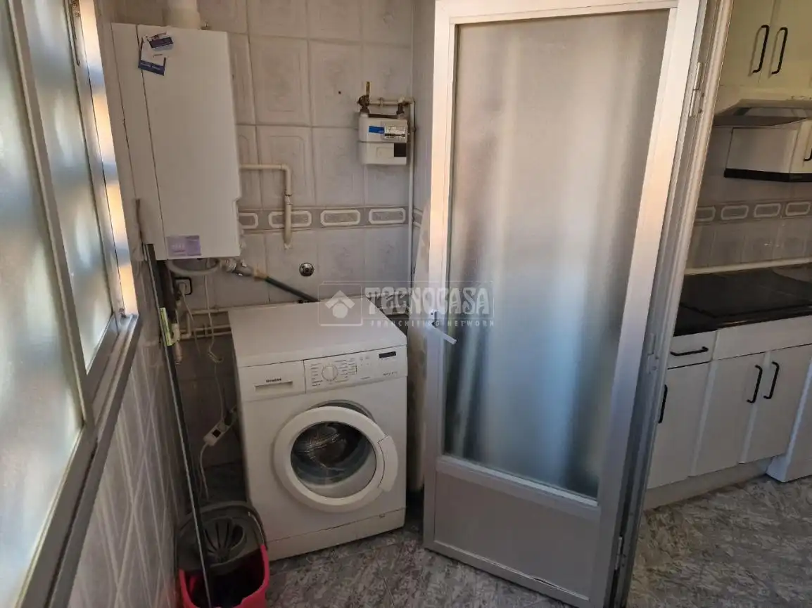 Baño de Piso en venta en Alcalá de Henares con Amueblado