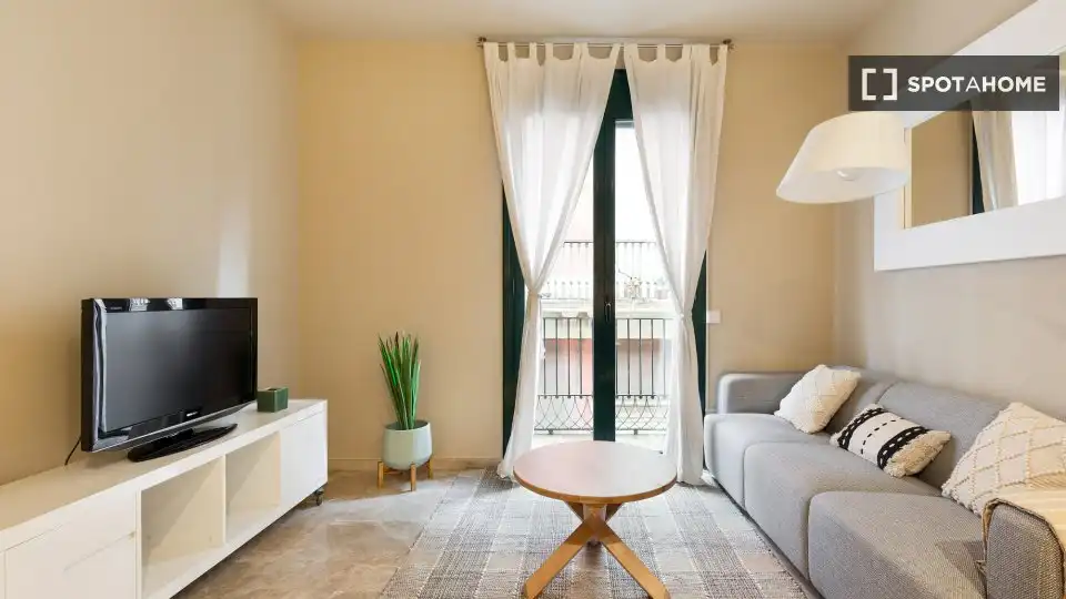 Flat with terrace to rent in Ciutat Vella, imagen 2