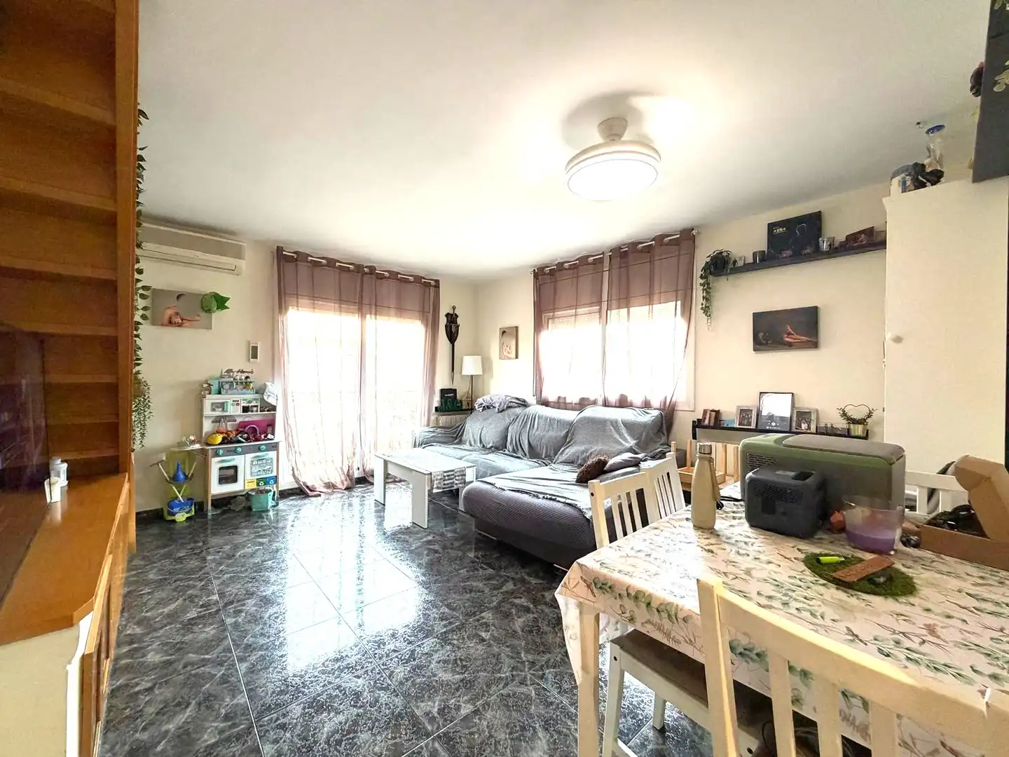 Sala d'estar de Pis en venda en Terrassa amb Aire condicionat, Calefacció i Terrassa