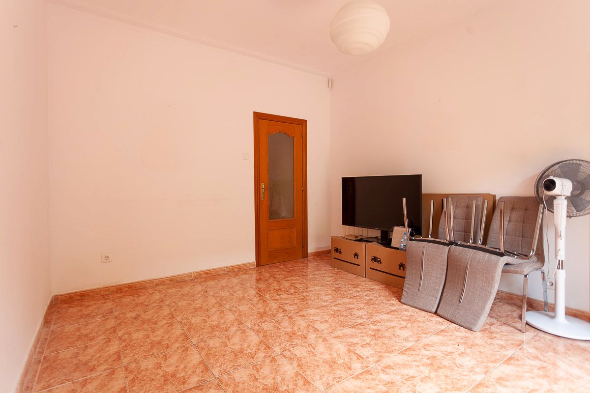 Living room of Flat for sale in  Barcelona Capital  with Heating and Balcony