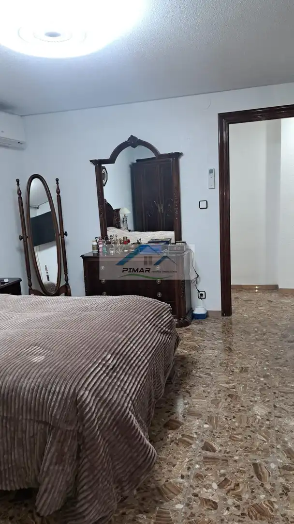 Habitación de Piso en venta en Elche / Elx con Aire acondicionado, Calefacción y Balcón