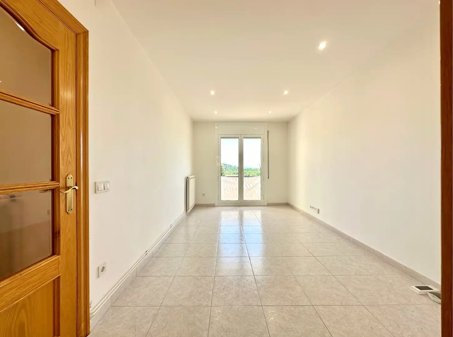 Wohnzimmer von Wohnung zum Verkauf in Torelló mit Heizung, Terrasse und Ofen