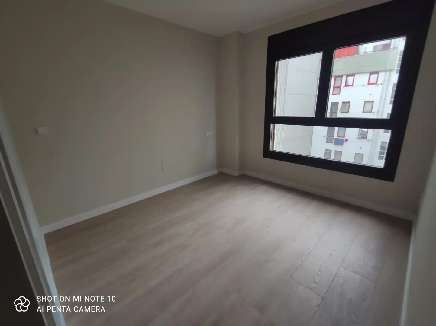 Habitación de Piso en venta en A Coruña Capital  con Calefacción, Parquet y Terraza