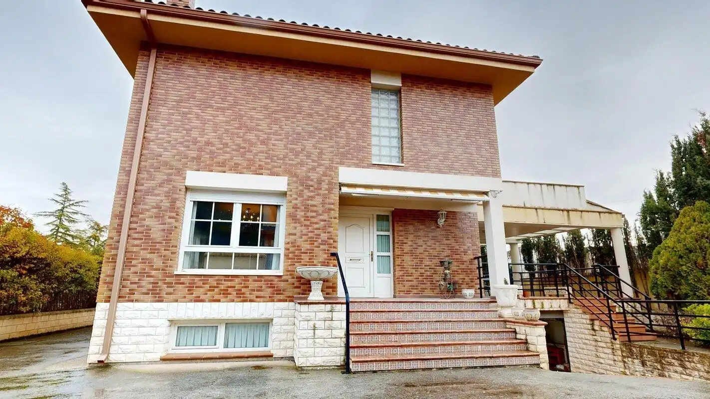 Casa o xalet en venda a Urbanizacion VALDEARENAS, Estación - San Antonio