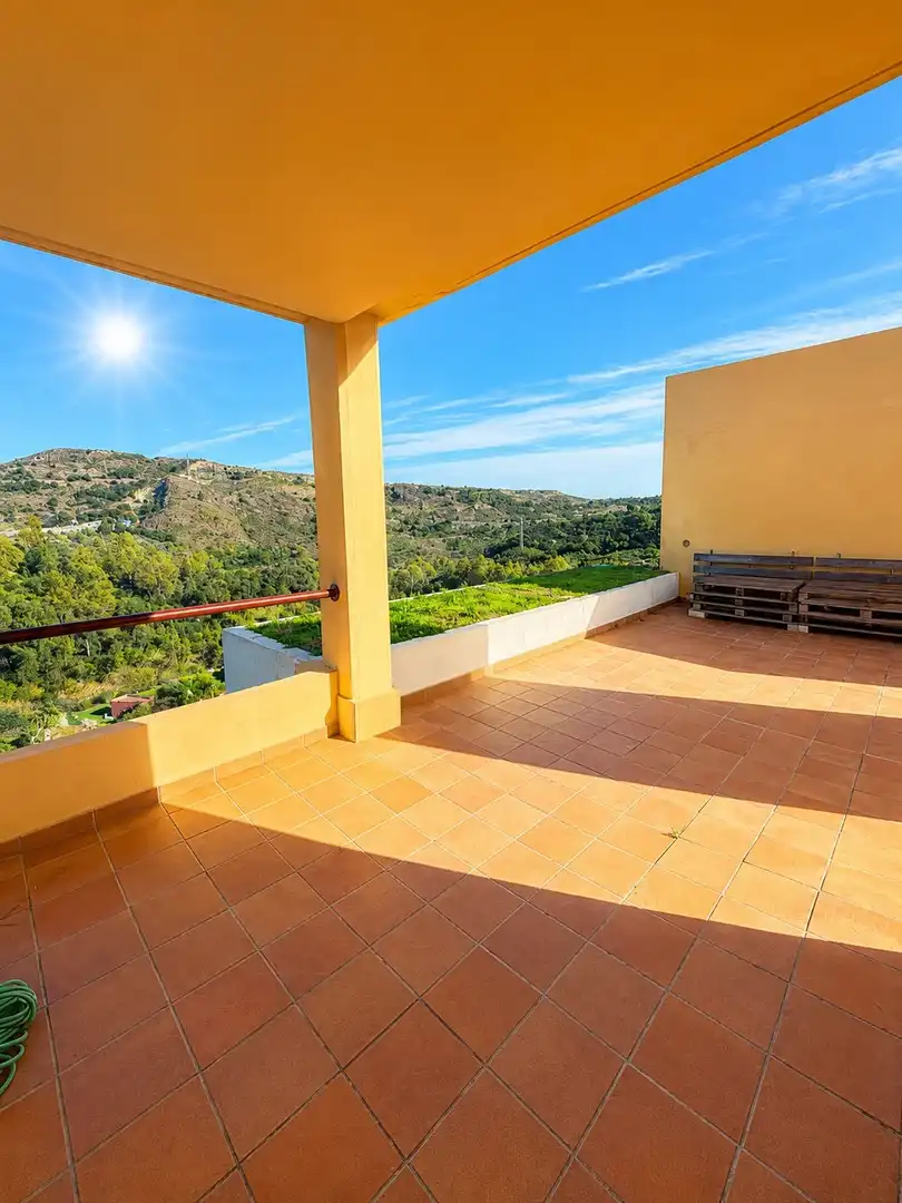 Apartamento con piscina en venta en Los Flamingos, imagen 4