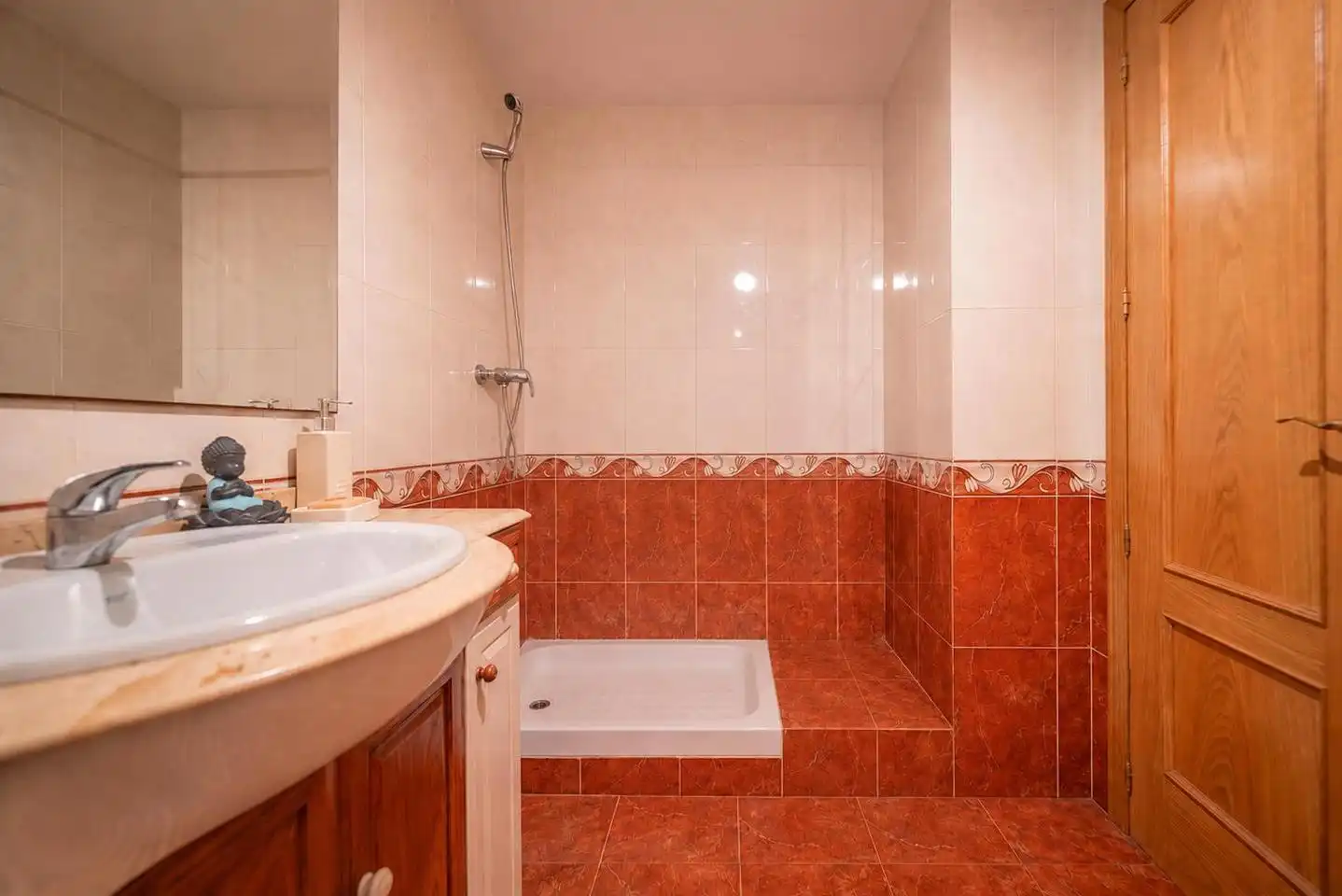 Baño de Piso en venta en Ávila con Calefacción, Parquet y Terraza