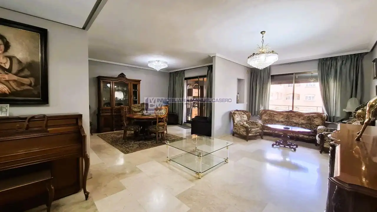 Sala de estar de Piso en venta en Cáceres con Calefacción y Terraza