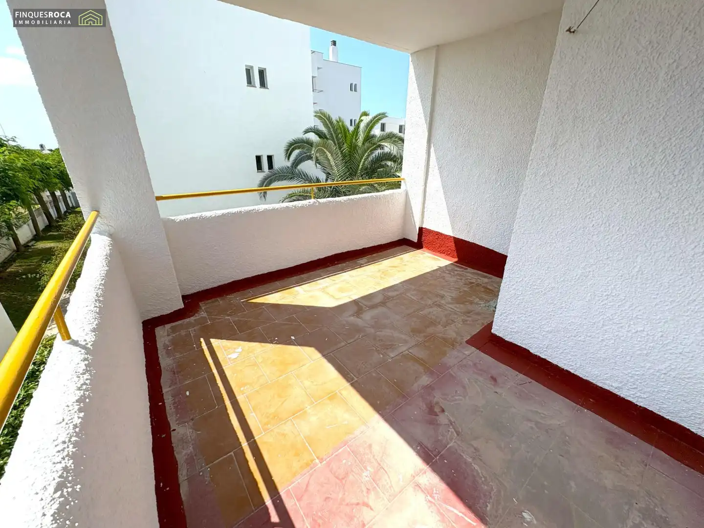 Terrasse von Wohnungen zum Verkauf in Alcanar mit Privatgarten, Terrasse und Alarm