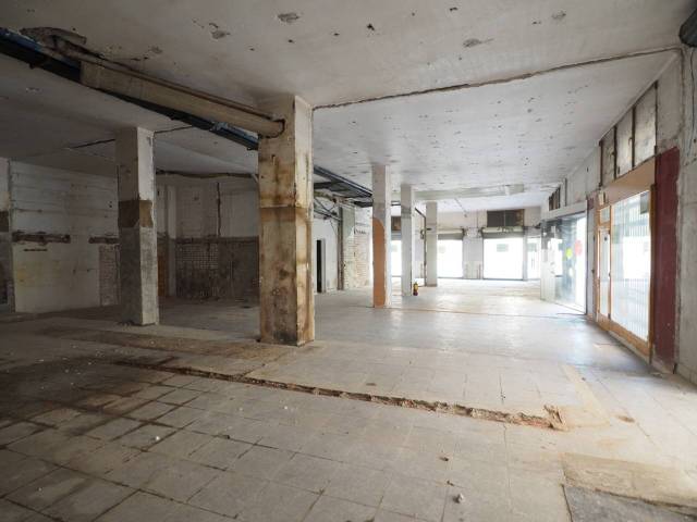 Local comercial en Venta en Roger de Flor en Sota el Cami Ral