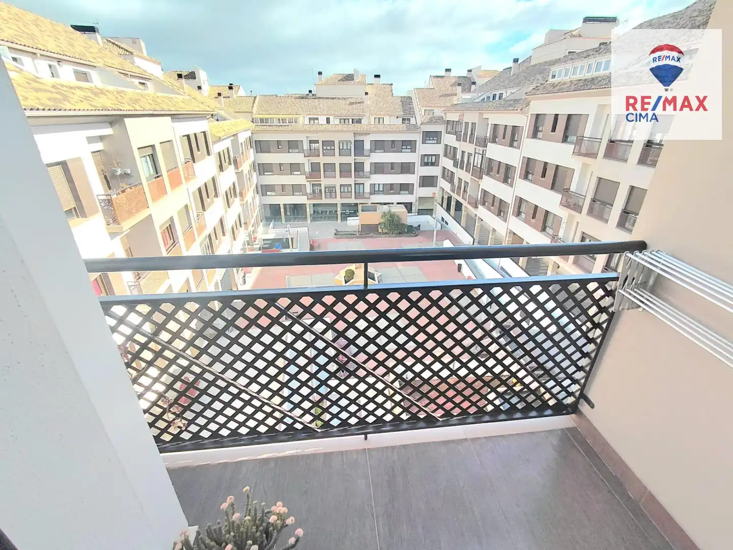 Terrassa de Pis en venda en Baza amb Aire condicionat, Calefacció i Parquet