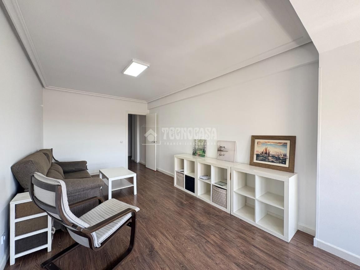 Sala d'estar de Pis de lloguer en Getafe amb Calefacció