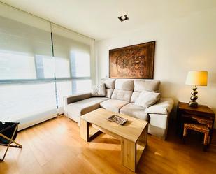 Sala d'estar de Pis de lloguer en  Sevilla Capital amb Aire condicionat, Moblat i Rentadora