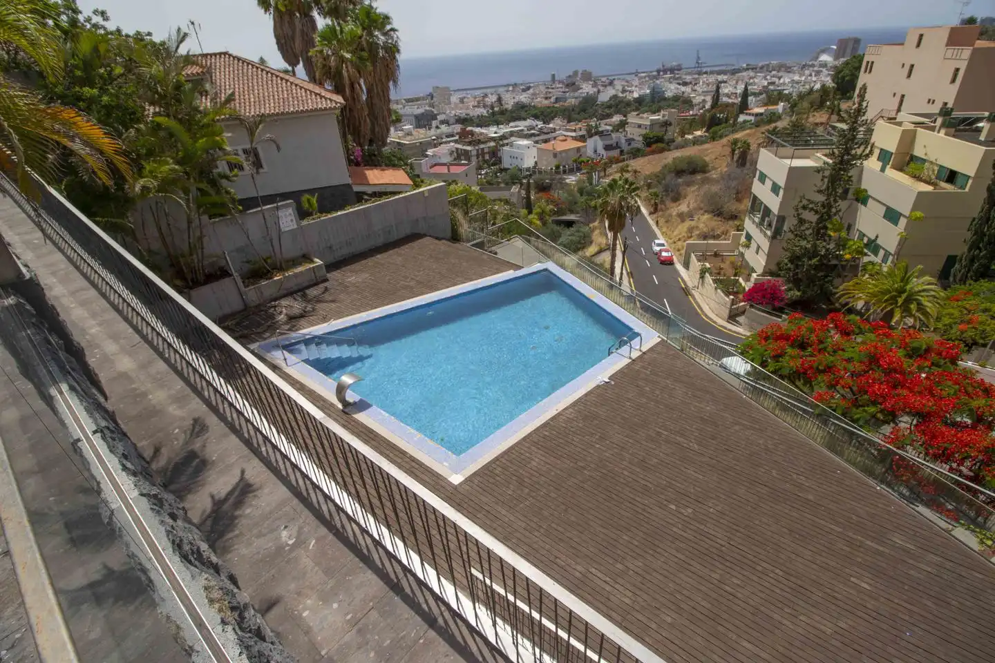 Schwimmbecken von Wohnung zum Verkauf in Santa Cruz de Tenerife mit Privatgarten und Terrasse