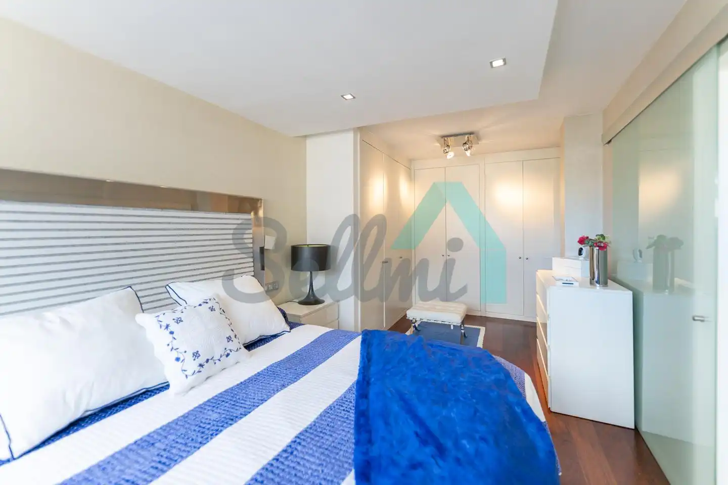 Schlafzimmer von Maisonette zum Verkauf in Oviedo  mit Heizung, Terrasse und Abstellraum