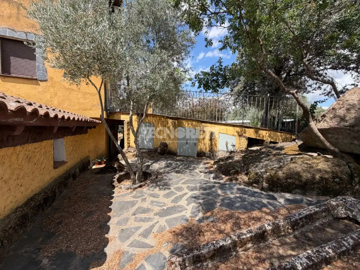 Garden of Flat for sale in Sotillo de las Palomas  with Air Conditioner, Heating and Storage room