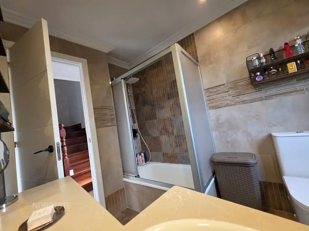 Baño de Casa o chalet en venta en Siero