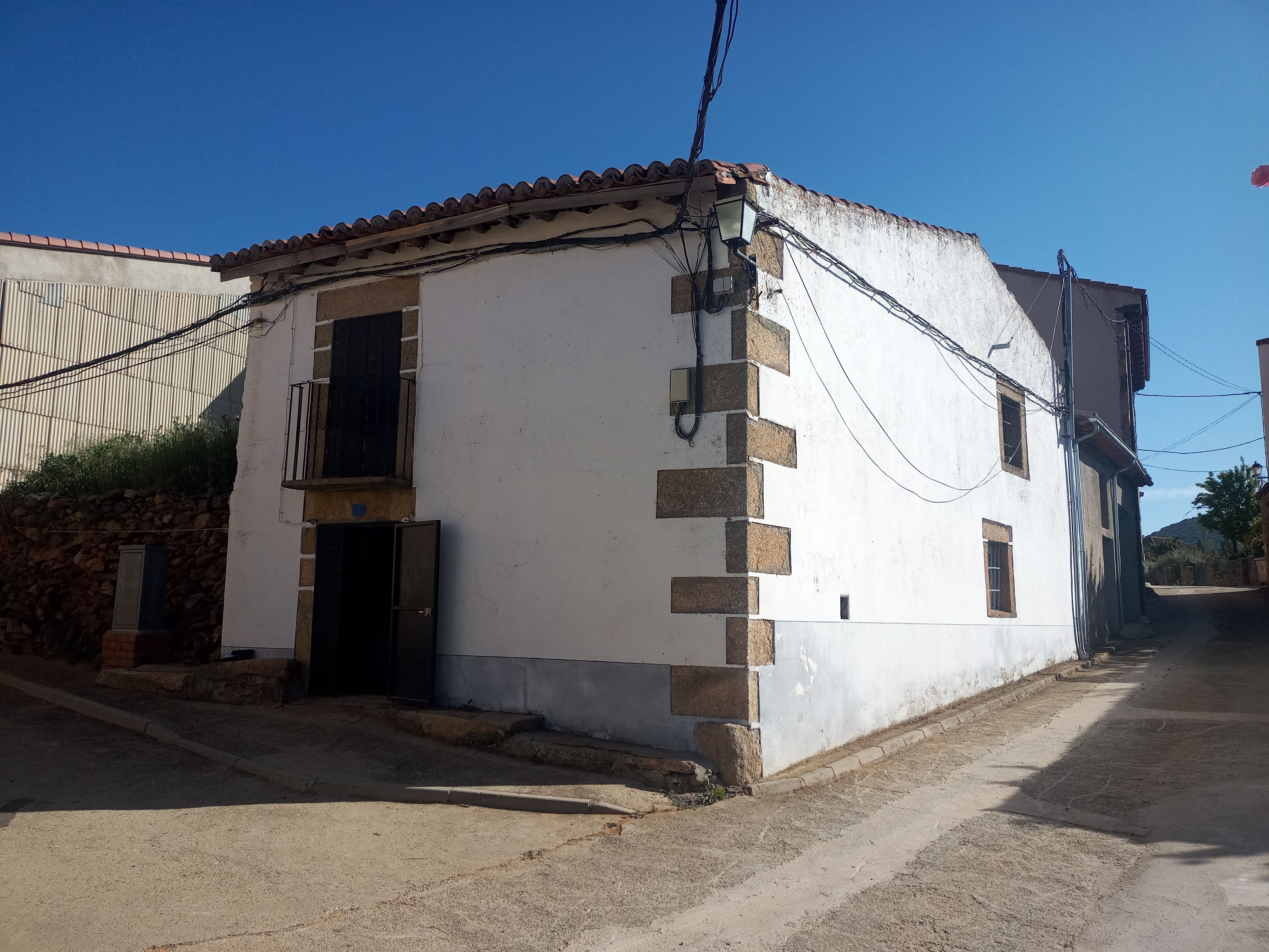 Exterior view of Country house for sale in Los Llanos de Tormes 