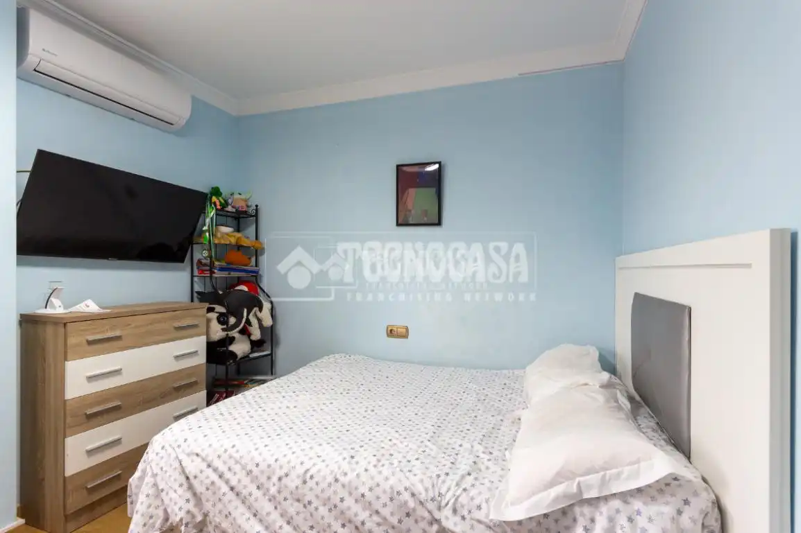 Habitación de Piso en venta en Vélez-Málaga con Aire acondicionado, Calefacción y Balcón
