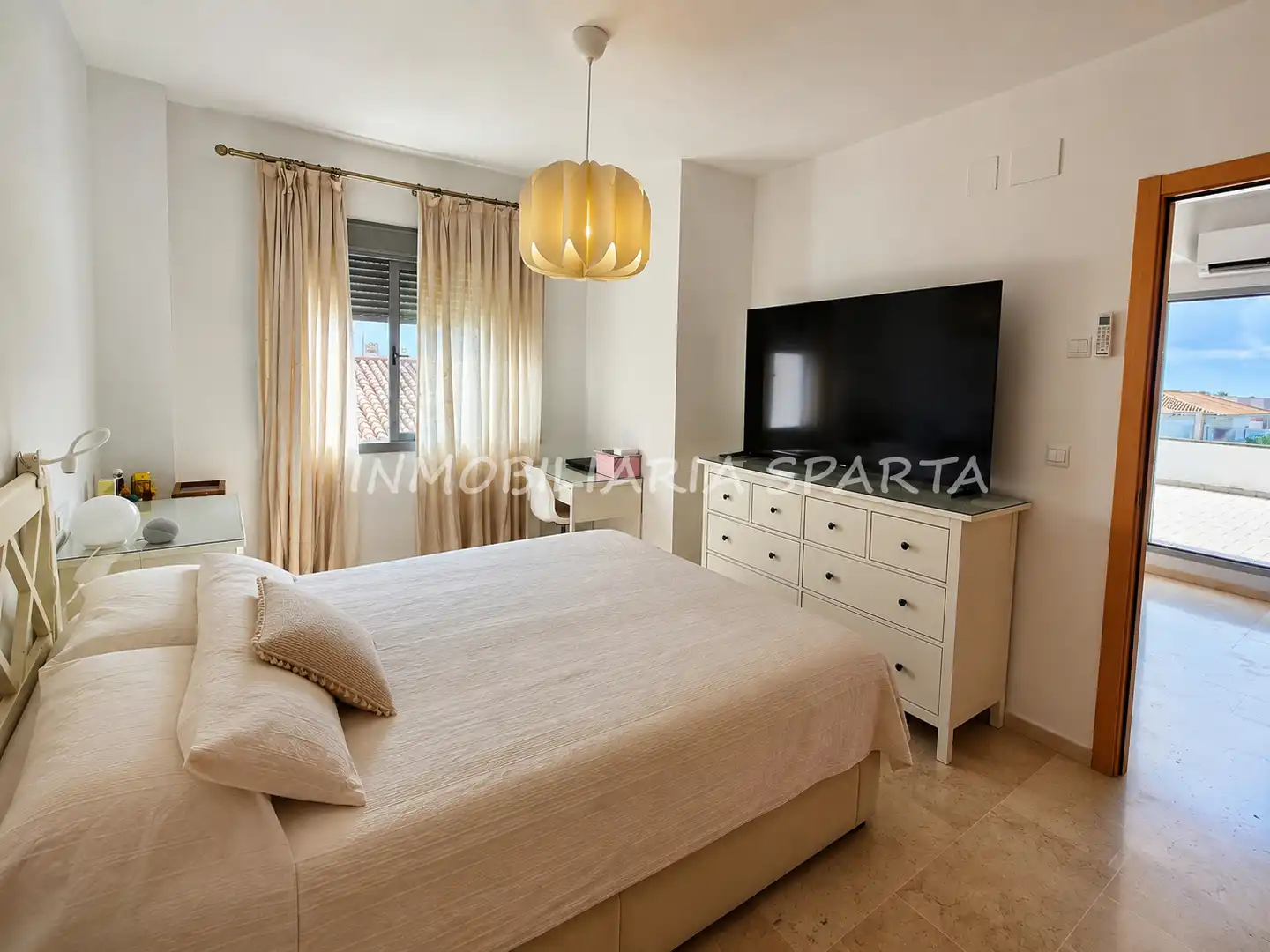 Attic for rent in Avenida Presidente Adolfo Suarez, 2, Sanlúcar la Mayor