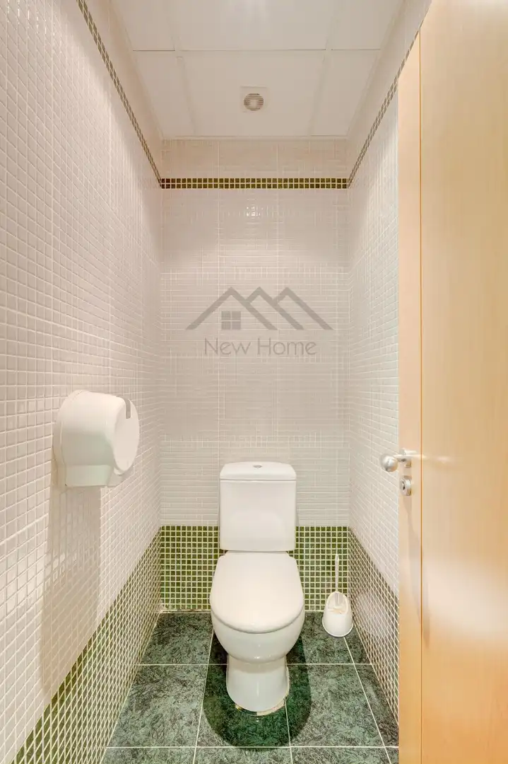 Baño de Oficina de alquiler en Paterna con Aire acondicionado, Calefacción y Trastero
