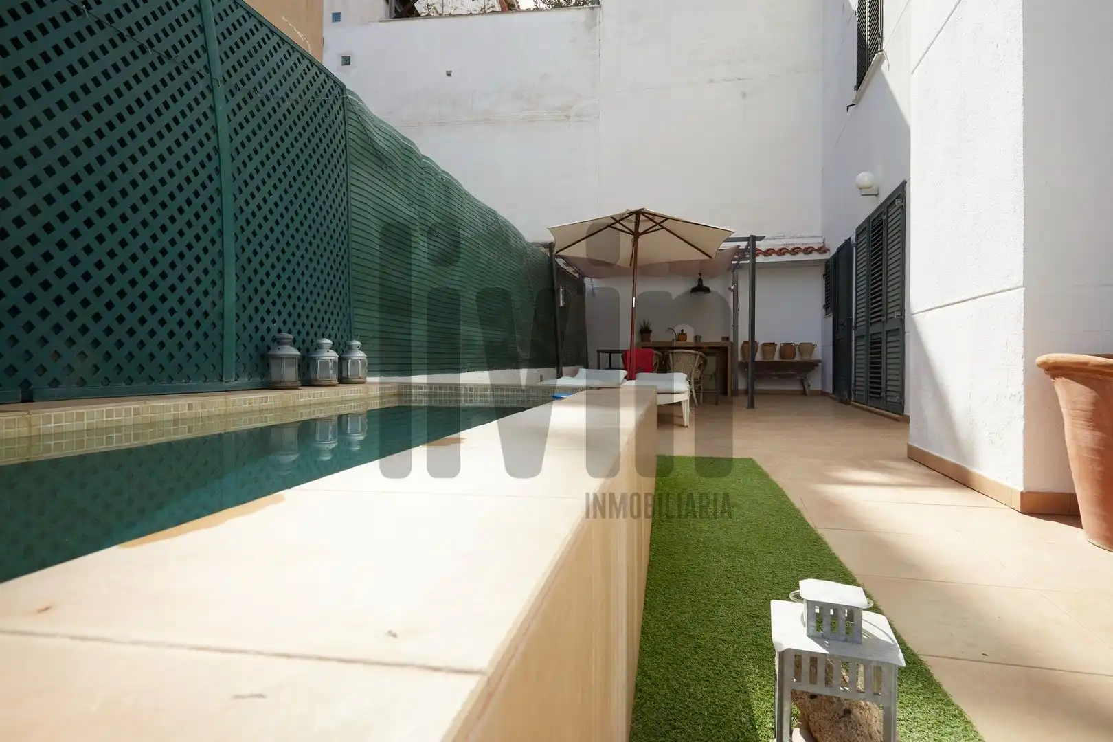 Swimming pool of Houses for sale in Jaén  with Air Conditioner, Heating and Terrace
