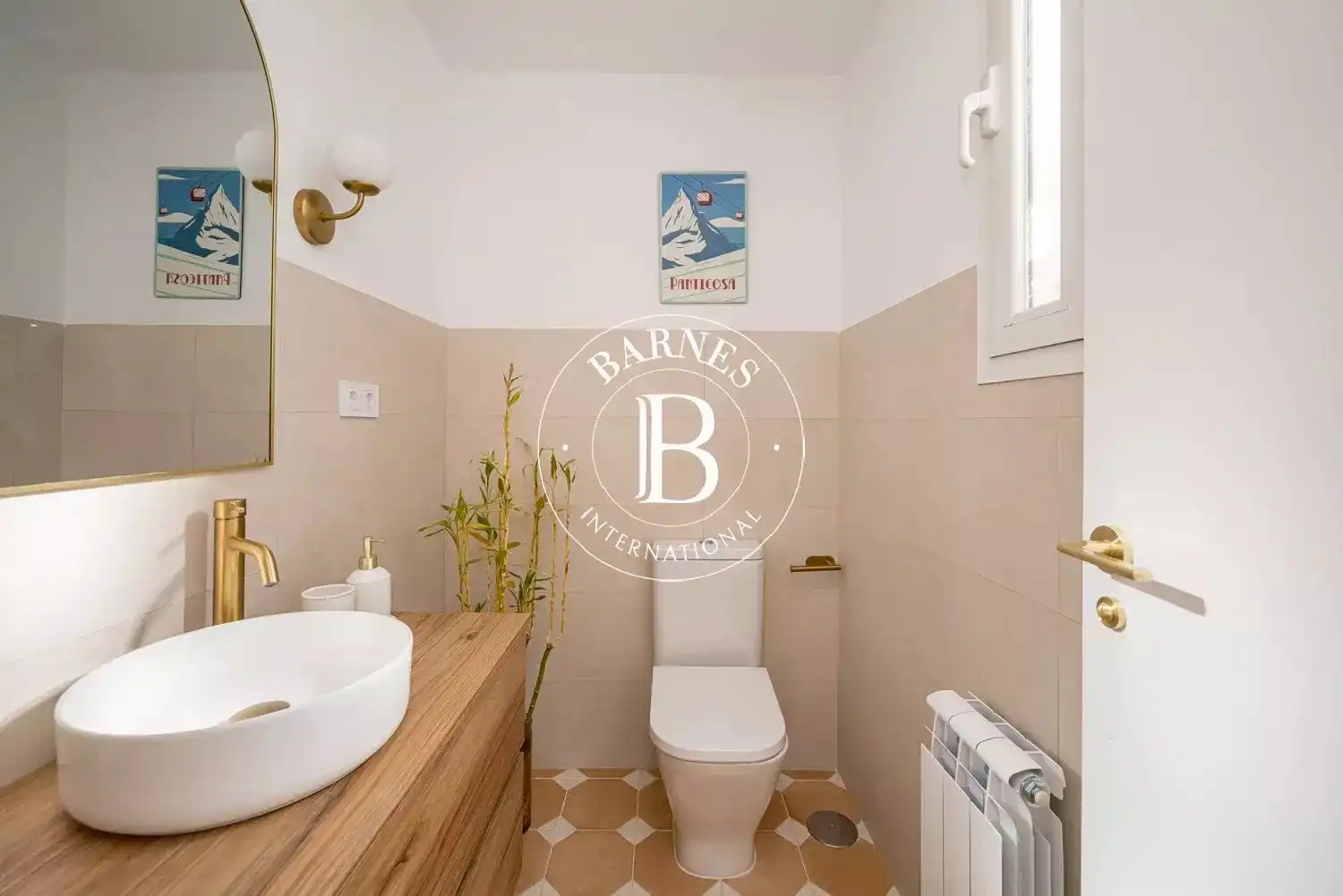 Bathroom of Apartments for sale in Madrid  with Air Conditioner, Heating and Terrace