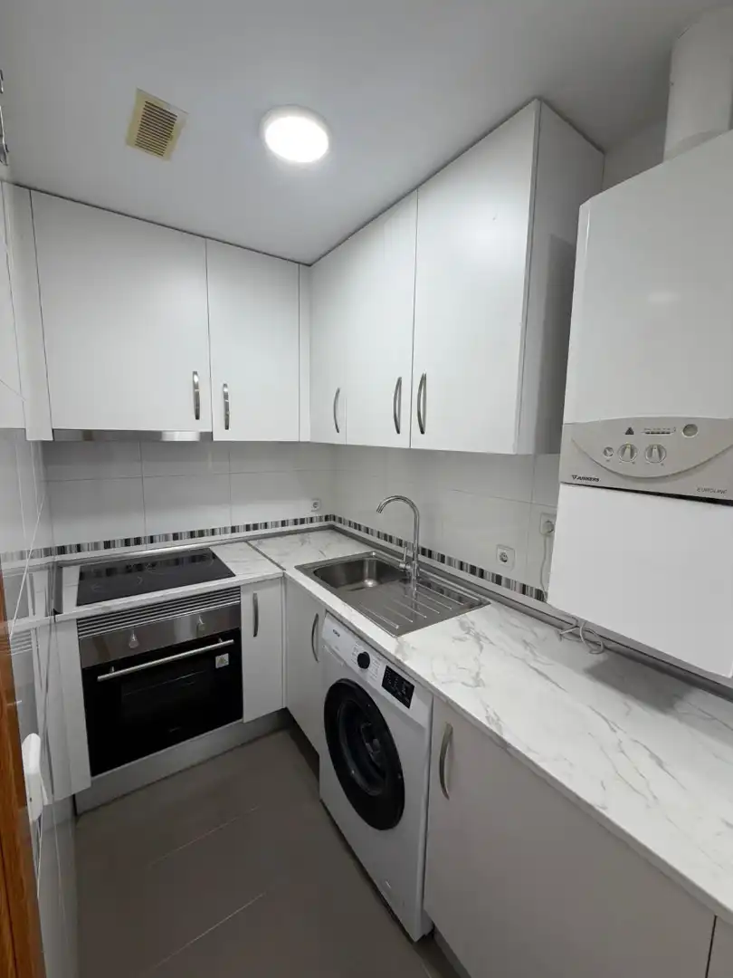 Cocina de Piso en venta en Puertollano con Calefacción, Trastero y Amueblado